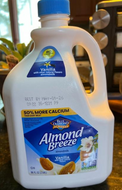 BLUE DIAMOND ALMOND BREEZE VANILLA ALMOND MILK 96 OZ