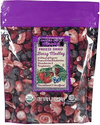 TRADER JOE'S ORGANIC FREEZE DRIED BERRY MEDLEY 1.2 OZ  #ROCK VALUE-ORDER BY TUESDAY EVENING NOV 25 ARRIVING DEC 03 FOR DELIVERY#