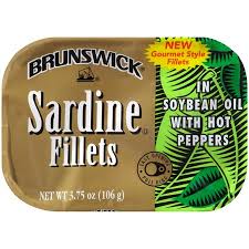 BRUNSWICK SARDINE FILLETS IN SOYBEAN OIL WITH HOT PEPPERS 3.75 OZ